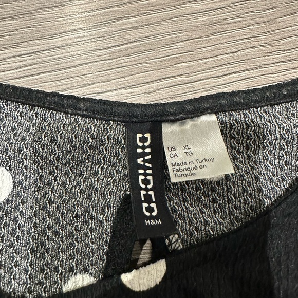 Brand new HM Blouse - Picture 6 of 6